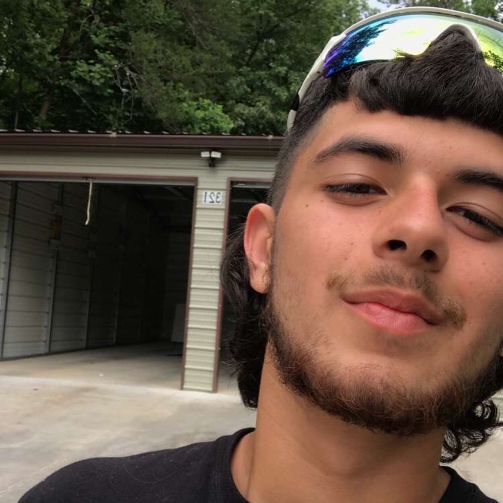 Meet your Posher, Luciano